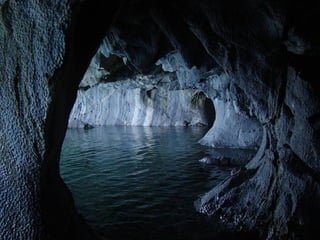 Cavernes bleue en_marbre_de_patagonie1