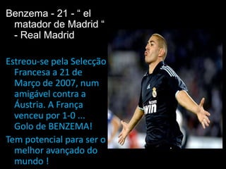 Iniesta – 25 anos “ o mestre silencioso “ – BarcelonaO Iniesta não pinta o cabelo, não usa fitas, não usa brincos … Isso torna-o  “irrelevante”. O Iniesta dá espectáculo sempre que está em campo. É um craque !!!  