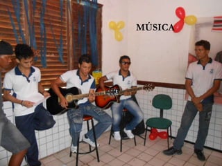 MÚSICA
 