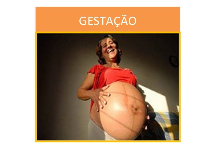 O tratamento de pigmentary senil nota em uma cara