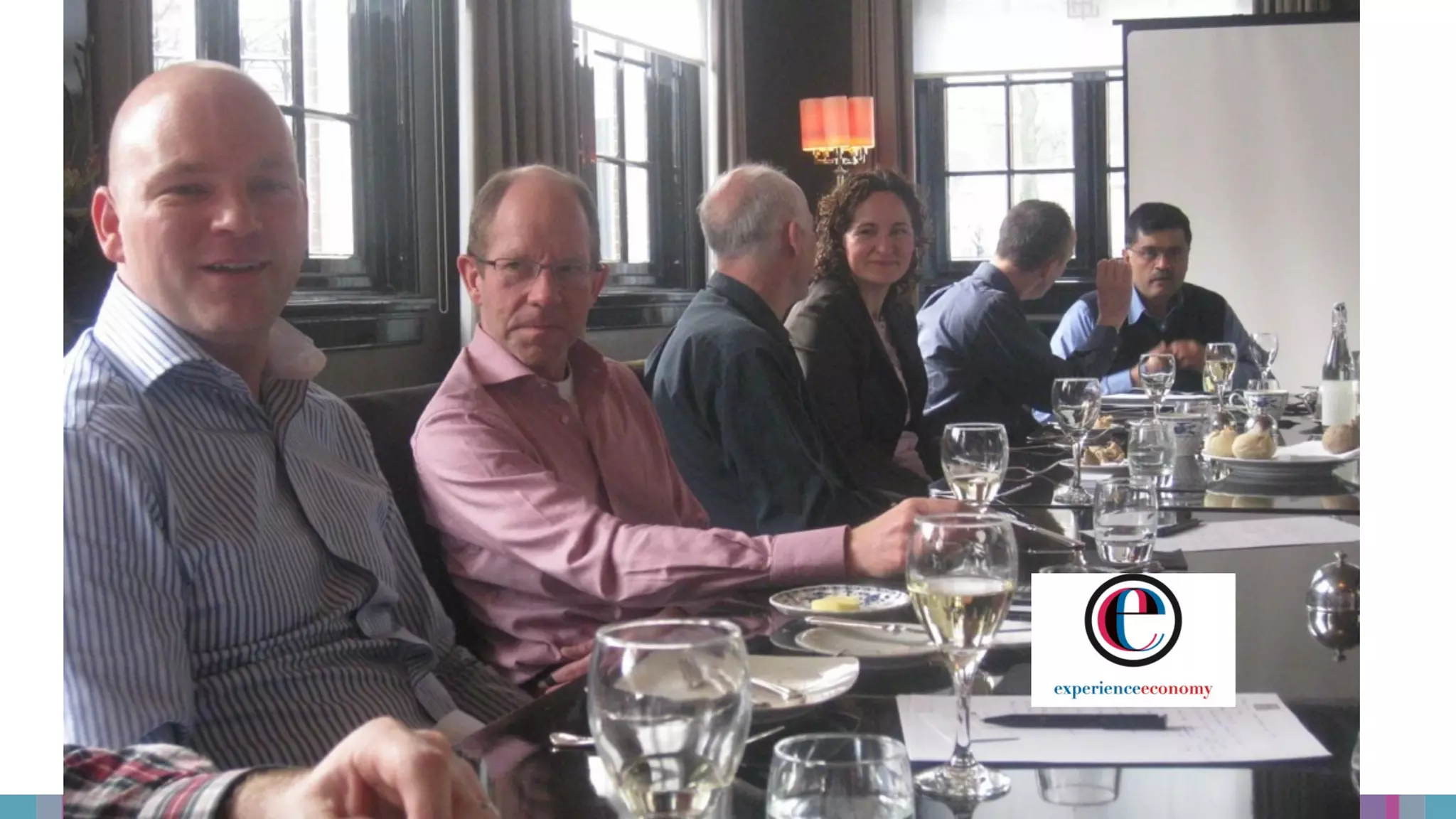 experience economyexperience economy
RESHAPE
ACCELERATOR#
MAY-SEPT 17
AMS/CPH
 