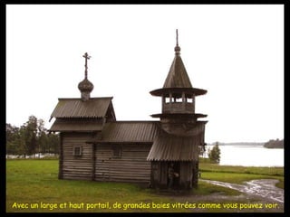 Avec un large et haut portail, de grandes baies vitrées comme vous pouvez voir. 