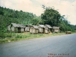 Village au bord de la route 