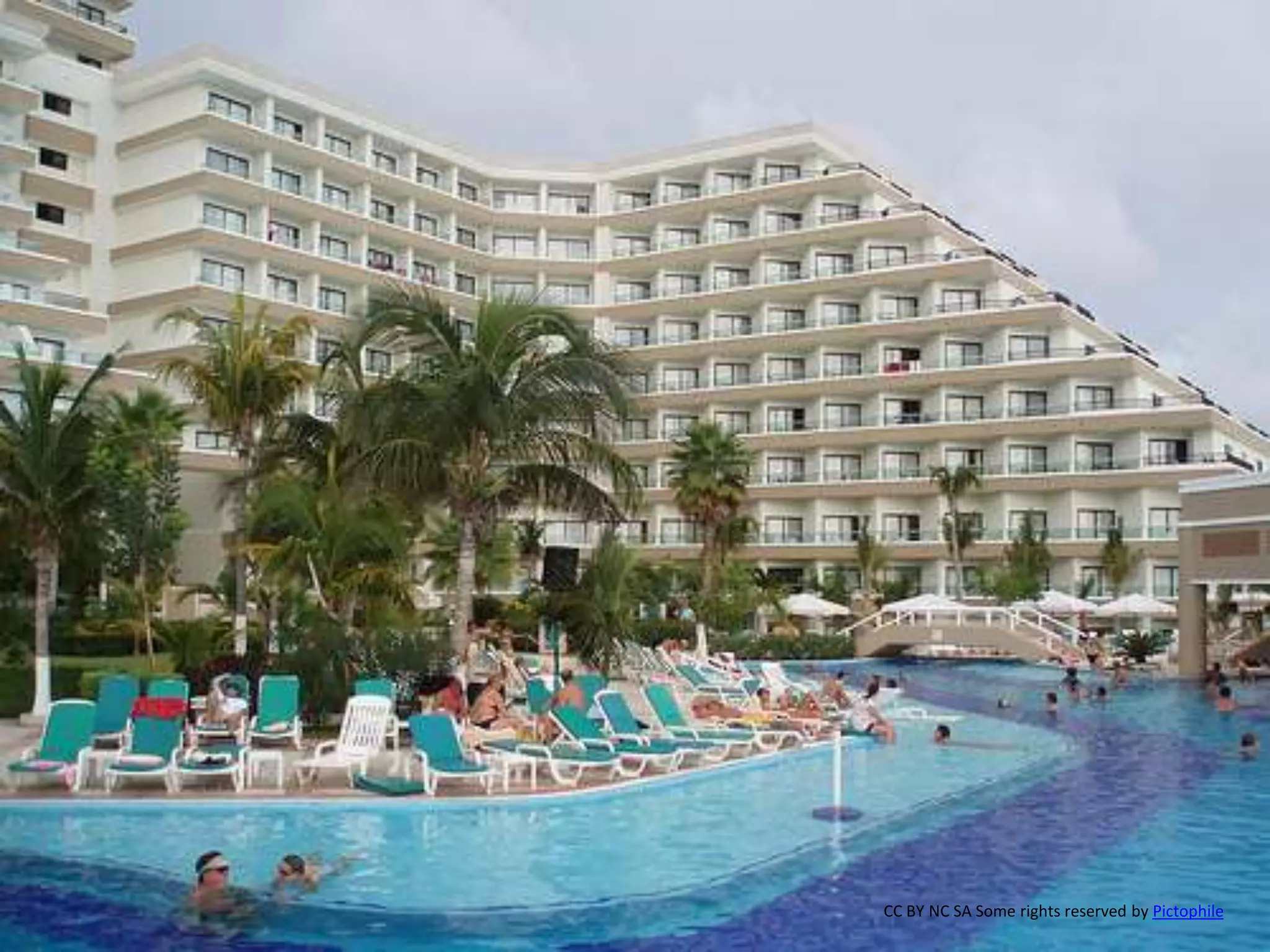 CC BY NC SA Some rights reserved by Pictophile
 