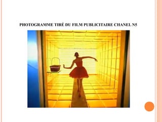 PHOTOGRAMME TIRÉ DU FILM PUBLICITAIRE CHANEL N5
 