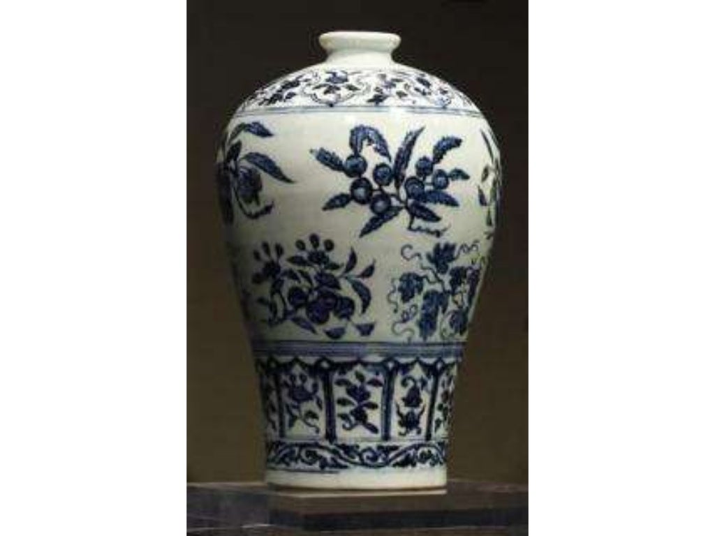 Chinese ming dynasty vases