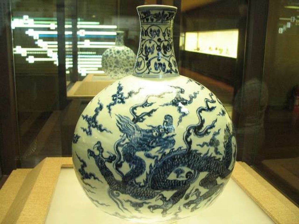 Chinese ming dynasty vases