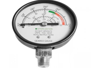 MANOMETROS
• Los manómetros indican la presión a través de
un sencillo mecanismo de fuelle y relojería.
• Los reguladores de presión normalmente
cuentan con dos manómetros.
• Los flujometros son dispositivos especiales
incorporados a un regulador, generalmente
calibrados para trabajar a una presión de 50
psi y que indica el caudal de gas entregado.
 