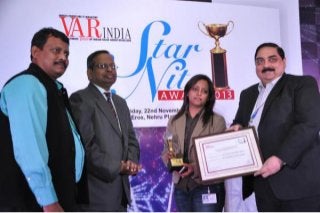CISCO Systems receives Best Networking solution at Star Nite Awards 2013