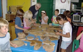 Tree-ring display at elementary school




Photograph: Tom Swetnam
 