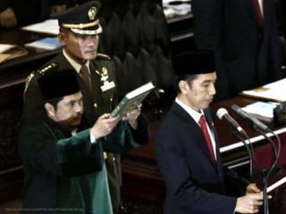 http://en.wikipedia.org/wiki/File:JokowiPresidentialOath.jpg 
 