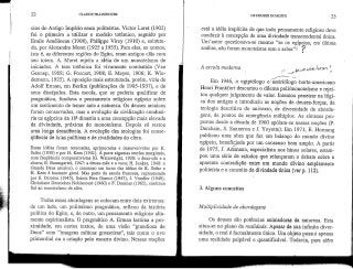 22 CLAUDE TRAUNECKER
cios do Antigo Império eram politeístas. Victor Loret (1902)
foi o primeiro a utilizar o modelo totêmico, seguido por
Emile Amélineau (1908), Philippe Virey (1910) e, sobretu-
do, por Alexandre Moret (1925 a .1935). Para eles, os nomos,
isto é, as diferentes regiões do Egito, eram antigos clãs com
seu totem. A. Moret rejeita a ideia de um monoteísmo de
iniciados, A tese totêmica foi vivamente combatida (Van
Gennep, 1908; G. Foucart, 1908; E. Meyer, 1906; K. Wie-
demann, 1925). A oposição mais estruturada, porém, viria de
Adolf Erman, em Berlim (publicações de 1905-1937), e de
seus discípulos. Esta escola, que se poderia qualificar de
pragmática, fundava o pensamento religioso egípcio sobre
um sentimento de temor ante a natureza. Os deuses arcaicos
foram conservados, mas a evolução da civilização conduzi-
ria os egípcios da 18a dinastia a uma concepção mais elevada
da divindade, próxima do monoteísmo. Depois só restou
uma longa decadência. A evolução das teologias foi conse-
qílência de lutas políticas e de rivalidades do clero.
Essas ideias foram retomadas, aprimoradas e desenvolvidas por K.
Sethe (1930) e por H. Kees (1941). À parte algumas teoriasmarginais,
com frequência comparativistas (G. Wainwright, 1938: o deus-céu e a
chuva; E. Baumgartel, 1947: a deusa-mãe e a vaca; H. Junker, 1940: o
Grande Deus arcaico), o consenso em torno das ideias de K. Sethe e
H. Kees é bastante geral. Mas parte da escola francesa, representada
por E. Drioton (1945), Sainte Pare Garnot (1947), J. Vandier (1949),
Christiane Desroches Noblecourt (1960) e F. Daumas (1965), continua
fiel ao monoteísmode elite.
Todas essas abordagensse colocam entre doisextremos:
de um lado, um politeísmo pragmático, reflexo da história
política do Egito, e, de outro, um pensamento religioso alta-
mente espiritualista. O pragmático A. Erman lastima a pro-
ximidade, em certos textos, de uma visão "grandiosa de
Deus" com "imagens míticas grosseiras", tais como o ovo
primordial ou a criação pelo escarro divino. Nessas reações
OS DEUSES DO EGITO 23
está a ideia implícita de que todo pensamento religioso deve
conduzir à concepção de uma divindade transcendental única.
Unf >autor questionava-se mesmo "se os egípcios, em última
análise, nãoforam monoteístas semo saber"! ?
A escola moderna
Em 1946, o egiptólogo e(assiriólogo /horte-americano
Henri Frankfort descartou o dilema poli/monoteísmo e rejei-
tou qualquerjulgamento de valor. Intentou penetrar na lógi-
ca dos antigos e introduziu as noções de deuses-forças, de
teologia descritiva do universo, de diversidade de aborda-
gens, de pontos de emergência múltiplos. As sínteses pro-
postas desde a década de 1960 apóiam-se nessas noções (P.
Derchain, S. Sauneron e J. Yoyotte)-. Em 1971, E. Hornung
publicou uma obra que faz um balanço do mundo divino
egípcio, beneficjada por um consenso bem amplo. A partir
de 1975, J. Assmann, especialista nos hinos solares, estam-
pou uma série de estudos que relançaram o debate sobre a
aparente contradição entre um mundo divino amplamente
politeísta e o conceito de divindadeúnica (ver p, 112).
3. Algunsconceitos
Multiplicidade de abordagens
Os deuses são potências animadoras da natureza. Esta
situa-se no plano da realidade. Apesar de sua infinita diver-
sidade, o real é factualmente único. Um objeto possui apenas
uma realidade palpável e quantificável. Todavia, para além
 