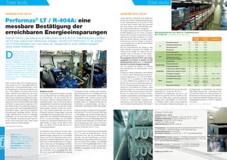 Case study
GEWERBLICHE KÄLTE
6 I Climalife contact n°6
Firma: Safriclim
Aktivität: Industriekühlung –
Gewerbekälte – Klima – Heizung
Ort: F- Charnay-lès-Mâcon (71)
Gründungsdatum: 1996
Beschäftigte: 17 Mitarbeiter
Umsatz: 2 Millionen in 2012
Performax®
LT / R-404A: eine
messbare Bestätigung der
erreichbaren Energieeinsparungen
Safriclim hat für „Les Salaisons du Mâconnais“ eine 8.200 m³ Tiefkühlkammer installiert,
die mit zwei vollkommen identischen Anlagen, die eine mit Performax®
LT, die andere
mit R-404A betrieben wird. Das bietet die Gelegenheit für einen direkten Vergleich
dieser beiden Kältemittel...
D
as Unternehmen „Les Salaisons du
Mâconnais“ wird seit 1919 von der
Familie Fouilloux geleitet und befin-
det sich im Zentrum des Dorfes Pier-
reclos im Departement Saône-et-Loire. Das auf
Hartwurst spezialisierte Unternehmen produ-
ziert pro Jahr 4.500 Tonnen insbesondere für
Groß- und Supermärkte (+80 %) und insbeson-
dere unter einer Handelsmarke. Das nach IFS (*)
zertifizierte Unternehmen mit 120 Mitarbeitern
und einer Betriebsfläche von 16 000 m2
wurde
gerade um 1.500 m2
erweitert. Auf dieser Flä-
che ist eine 8.200 m3
Tiefkühlkammer einge-
richtet worden.
Diese wurde im März 2013 in Betrieb genom-
men und kann bei -22 °C alle tiefgekühlten Roh-
stoffe (Fleisch und Schweinefett) lagern, die für
die Herstellung der Hartwurst erforderlich sind,
d.h. 2.500 Paletten mit jeweils etwa 400 kg
Fleisch, erläutert Franck Marchand, der indus-
trielle Leiter des Unternehmens. Zuvor wurden
diese Zutaten außerhalb des Werkes in mehre-
ren Kilometern Entfernung gelagert. Dank dieser
Lagerung an der Produktionsstätte selbst fallen
die Kosten für diese externe Lagerung und für
den Transport weg. Der Umfang des Lagervolu-
mens ist auch durch die Notwendigkeit bedingt,
Rohstoffe zu lagern, deren Kurse erheblichen
Schwankungen unterliegen können. Die ehe-
malige Tiefkühlkammer wurde als Pufferlager
beibehalten und ist heute über einen Tunnel,
in dem ebenfalls Temperaturen unter Null herr-
schen, mit der neuen verbunden. Dieser Tunnel
wurde unter einer Straße angelegt.
Vergleich vor Ort
Für die neue Tiefkühlkammer haben Les Salai-
sons du Mâconnais sich an Safriclim gewandt,
ein Unternehmen, mit dem bereits seit der
Gründung in 1996 eine vertrauensvolle Zusam-
menarbeit besteht. Das in Charnay-lès-Mâcon
niedergelassene Unternehmen wird gemeinsam
von Jean-Luc Hervé, Eric Lay und Jean-Charles
Barlet geleitet. Safriclim wurde sehr frühzei-
tig in das Projekt eingebunden und hat ver-
schiedene Optionen vorgeschlagen, wobei die
starke Belastung des Budgets durch den kom-
plexen Bau des Gebäudes (Erdbewegungen,
Tunnel...) zu berücksichtigen war. Eine weitere
Vorgabe war, die Geräuschbelastung auf nied-
rigem Niveau zu halten, da das Werk im Dorf
liegt. Aus diesem Grund wurde eine NH3
-Lö-
sung ausgeschlossen.
Drei Varianten sind untersucht worden, erläu-
tert Jean-Louis Hervé, dessen Kunde aufge-
gliederte Anlagen gewünscht hat. Ein indirektes
System mit CO2
und Glykolsole wurde aus Kos-
tengründen schnell ausgeschlossen, genau wie
die jenige mit Direktverdampfung und 3 Aggre-
gaten, wobei eines ein Notaggregat zur Bereit-
stellung der Überspannung war. Die gewählte
Lösung setzt sich aus zwei identischen Anla-
gen zusammen, die so ausgelegt sind, dass
sie bis zu 125 % der erforderlichen Leistung
produzieren können, trotzdem aber unabhän-
gig voneinander sind, um mindestens 50 % der
Kälteproduktion sicherzustellen, falls ein Agg-
regat ausfallen sollte. Zunächst wurde R-404A
für die Anlage vorgesehen, was jedoch schnell
korri­giert wurde, um Weiterentwicklungen bei
Vorschriften zu berücksichtigen, die eher zu
Kältemitteln mit geringerem GWP-Wert neigen.
Daher ist die Wahl, für einen der Kompressoren,
auf Performax®
LT (R-407F mit einem GWP-Wert
= 1824) gefallen, das Climalife vertreibt, während
der andere mit R-404A betrieben wird. Mit dieser
Konfiguration konnte der Kälteanlagenbauer die
Leistungen beider Kältemittel unter absolut iden-
tischen Bedingungen testen. Die von R-System
gebaute Einheit weist eine installierte Kälteleis-
tung von 78 kW bei -32/+45 °C auf.
Dazu gehört eine Unterkühlung der Flüssigkeit
auf 15 °C über die Pluskühlzentrale, die die
Lieferrampe kühlt. Bei den Kompressoren ist
die Wahl, nach den Empfehlungen von Franck
Sgaramella auf zwei halbhermetische Kompres-
soren der Marke Bock gefallen. Der Hersteller
hat sich zu R-407F bereit erklärt, als es zu dem
Zeitpunkt noch nicht von allen Kompressor-
herstellern freigegeben wurde, erinnert Jean-
Luc Hervé.
(*) IFS : International Food Standard
Case study
GEWERBLICHE KÄLTE
Climalife contact n°6 I 7
Betriebsaufnahmen der 8000 m3
Tiefkühlkammer
(07/10/2013) - Les Salaisons du Maconnais
Tiefkühlkammer (- 22°C).
Volumen: 8.200 m3
. Abmessungen: L. 29,4 x B. 24,3 x H. 11,5 m.
Installierte Kühlleistung: 78 kW (2 x 39 kW) bei -32 °C / +45°C.
Kältemittel: 1 Einheit mit R-407F (130 kg) -
1 andere mit R-404A (130 kg).
Kältemaschinenöl: Mobil EAL Arctic 46
Kompressoren: Zwei halbhermetische Kompressoren Bock HGX 8 2470 -
4 mit 8 Zylindern - Kühlung der Spulen durch angesaugte Gase.
Einheits-Hubvolumen: 214,3 m3
/Std.
Absorbierte Leistung: 25,7 kW bei -32 / + 45 °C. Zylinderkopfventilator.
Kondensatoren: R-System, Serie PV - V-förmige Kondensatoren mit mehreren
Batterien auf Laufschienen. Ventilatoren mit 2 Geschwindigkeiten - 375 U/min
bei PV, geringe Geräuschemissionen.
Verdampfer: Contardo - 2 Verdampfer mit Umluftteil und Verschluss.
Elektrische Enteisung (1mal alle 24 Std.). Schrittweise elektronische
Druckminderer. Auf Laufsteg installiert.
Regelung und GTC: Artika.
Anlagenmerkmale
Und er fügt hinzu: „Sicherlich weist dieses Käl-
temittel eine höhere Verdrängungstemperatur
(in der Größenordnung 20 %) auf als R-404A
und auch einen höheren Gleit, aber das lässt
sich leicht steuern und sicherheitshalber wur-
den Zylinderkopfventilatoren hinzugefügt.“
Die Anlage verfügt über eine von R-System ent-
wickelte Regelung und GTC Artika. R-System
hat auch die V-förmigen Kondensatoren herge-
stellt, die sich auf einem Laufsteg in 10 m Höhe
über dem Boden befinden und deren Geräu-
schemissionen mit einer Anlage im Dorfzent-
rum kompatibel sind, so dass ein leiser Betrieb
nachts gewährleistet ist.
Seit der Inbetriebnahme der Anlage im Mai
haben Safriclim zusammen mit Climalife und
Honeywell die Anlage ein Quartal lang pro-
tokolliert, auch im Sommer, um die Leistun-
gen Monat für Monat vergleichen zu können.
Die Vergleiche sind für R-407F sehr positiv
ausgefallen und weisen im Verlauf von 800
Betriebsstunden einen um 7 % reduzierten
Verbrauch auf (siehe Vergleichstabelle).
Von der Zentrale wird Wärme zur Heizung
des Lagerbereichs für Verpackungen zurück
gewonnen.
Es wird auch darauf hingewiesen, dass Safriclim
im Rahmen dieser Werkserweiterung die Küh-
lung der Lieferrampe (+ 5°C) und eine Gefrier-
schleuse (-20 °C) unmittelbar vor dem Eingang
zur neuen Kältekammer eingerichtet hat. Die
Rampe wird von einer Kühlzentrale gesteuert,
die die Unterkühlungseinrichtungen der Aus-
stattung für die Kältekammer bedient. Diese
Zentrale besteht aus zwei halbhermetischen
Bock HGX 4/555-4 Kompressoren mit R-407F
(95 kg), von denen einer mit einem Frequen-
zwandler ausgestattet ist. Die Kühlleistung liegt
zwischen 11 und 60 kW bei -8/+45 °C.
Um die -20 °C sicherzustellen, verfügt die Tief-
kühlschleuse über eine eigene Kühlausstat-
tung mit halbhermetischem Bock HAX 5/830-4
Kompressor mit R-407F (40 kg) und einer Käl-
teleistung von 11,6 kW bei -30/+45 °C.
Angesichts der Ergebnisse, die man in der
Anlage hat erreichen können, besteht für Saf-
riclim kein Zweifel daran, dass eine identische
Anlage heute ausschließlich mit Performax®
LT betrieben würde. Diese Lösung entspricht
den kommenden Weiterentwicklungen der
EU-Regelungen zu Kältemitteln, die niedrige
GWP-Werte bevorzugen, unterstreicht Pier-
re-Emmanuel Danet, der Verantwortliche für
die technische Unterstützung bei Climalife. Die-
ser umfassende Vergleich bestätigt erneut den
Energieeffizienzvorteil von R-407F im Vergleich
zu R-404A.
Einheit 1
R-407F
Einheit 2
R-404A
Abweichung
LP
Verdampfungsdruck bar 0,56 0,83
Verdampfungstemperatur °C -32,6 -32,4
Ansaugtemperatur °C -24,4 -24,5
Überhitzung °C 8,2 7,9
HP
Kondensationsdruck bar 11,1 11,1
Kondensationstemperatur °C 26,8 25,5
Flüssigkeitstemperatur
(Wärmetauscherausgang)
°C 16,8 15,8
Unterkühlung °C 10 9,7
Temperaturen
Gehäusetemperatur °C 49,3 42,2 +7,1
Druckgastemperatur °C 82,6 66,5 +16,1
Verdampfer
Lufttemperatur Batterie-Eingang °C -22,9 -22,7
Lufttemperatur Batterie-Auslass °C 26,3 -25,5
ΔT Eingang / Ausgang °C 3,4 2,8 +0,6 = +18%
Strom
Versorgungsspannungen V 3 x 391 3 x 390
Intensitäten Kompressor A 3 x 42,4 3 x 44,9 -2,5 = -5,6%
Verbrauch
kW/h 25028 für
835 Std.
24965 für
780 Std.
Verbrauch pro Stunde kW/h 29,97 32,01 -2,04 = -6,8%
Quelle©
La Rpf N°1021 – Dezember 2013
 