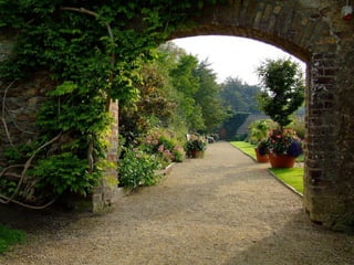 John Cole Director of the Health Estates Investment Group NI and  Richard Murphy OBE Director, Richard Murphy Architects Reducing Acute Admissions to Mental Health Facilities: the Role of the Built Environment