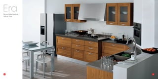 Era
Rovere telaio massiccio
Solid oak frame




42                        43
 