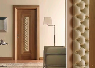 1918
Mod.MONDRIAN 913/QQ/06
Noce nazionale naturale inserto pelle capitonné 06
CF. Mondrian Particolare della pelle capitonné 06
 