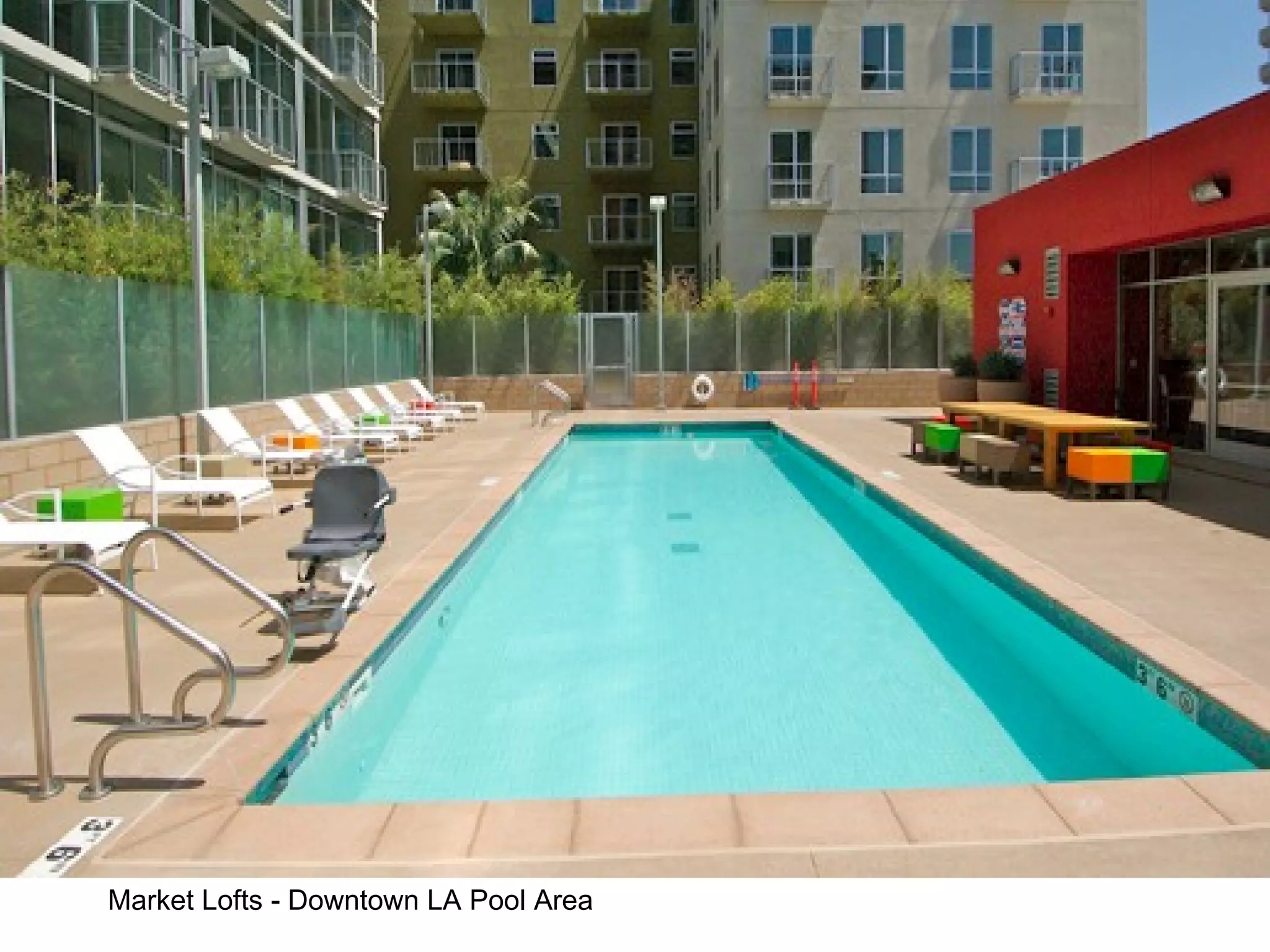 Market Lofts - Downtown LA Pool Area 