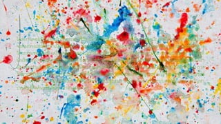 โครงงานคอมพิวเตอร์เป็นกิจกรรมการเรียนที่นักเรียนมีอิสระในการเลือกศึกษาปัญหาที่ตนสนใจ โดยนักเรียน
จะต้องวางแผนการดาเนินงาน ศึกษา พัฒนาโปรแกรม หรืออุปกรณ์ที่เกี่ยวข้อง โดยใช้ความรู้ กระบวนการทาง
วิศวกรรมซอฟต์แวร์ เครื่องคอมพิวเตอร์และวัสดุอุปกรณ์ตลอดจนทักษะพื้นฐานในการพัฒนาโครงงาน เรื่องที่
นักเรียนสนใจและคิดจะทาโครงงาน ซึ่งอาจมีผู้ศึกษามาก่อน หรือเป็นเรื่องที่นักพัฒนาโปรแกรมได้เคยค้นคว้า
และพัฒนาแล้ว นักเรียนสามารถทาโครงงานเรื่องดังกล่าวได้ แต่ต้องคิดดัดแปลงแนวทางในการศึกษา การ
วิเคราะห์ข้อมูล การพัฒนาโปรแกรม หรือศึกษาเพิ่มเติมจากผลงานเดิมที่มีผู้รายงานไว้ จุดมุ่งหมายสาคัญของ
การทาโครงงานเป็นการเปิดโอกาสให้นักเรียนได้รับประสบการณ์ตรงในการใช้ระบบคอมพิวเตอร์แก้ปัญหา
ประดิษฐ์คิดค้นหรือค้นคว้าหาความรู้ต่างๆ
 