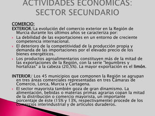 VEGETACIÓN     Flora: Debido a la diversidad climática de la región podemos pasar de las zonas más áridas y erosionadas de la península a los bosques mediterráneos. Más del 60% del territorio se encuentra en zona semiárida. Predominan los árboles, arbustos y hierbas de secano y el regadío gracias al agua del trasvase.Árboles: Albaricoquero, carrasca, encina, pino blanco, limonero…Arbustos: romero, palmito, tomillo...