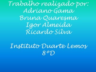 Alimentação á base de folhas, frutos, sementes,                                                                                                                       insectos , pequenas aves e seus ovos.Babuíno Hamadrias papio hamadryas hamadryas O babuíno Hamadrias  tem  os dentes  caninos proeminentes e pelagem cinza que forma uma longa juba que se estende da cabeça ao corso.