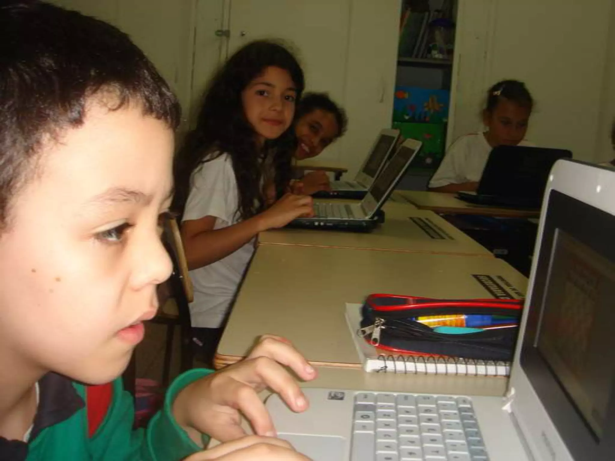Conhecendo os netbooks 2º A Prof Eliane