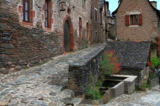 Conques aveyron 