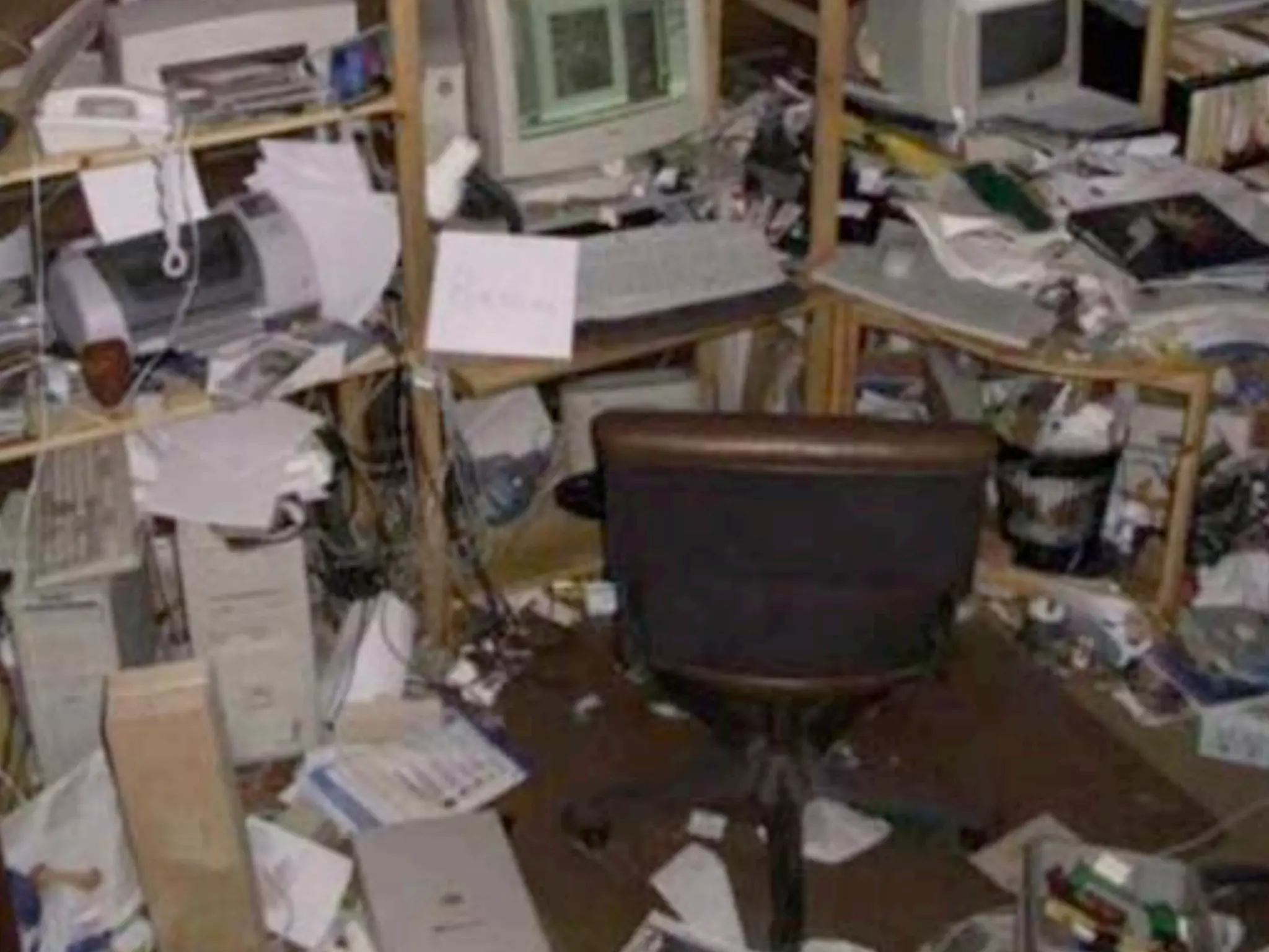 Foto del garage




Whatever they told you before
 … reality is a lot different
 