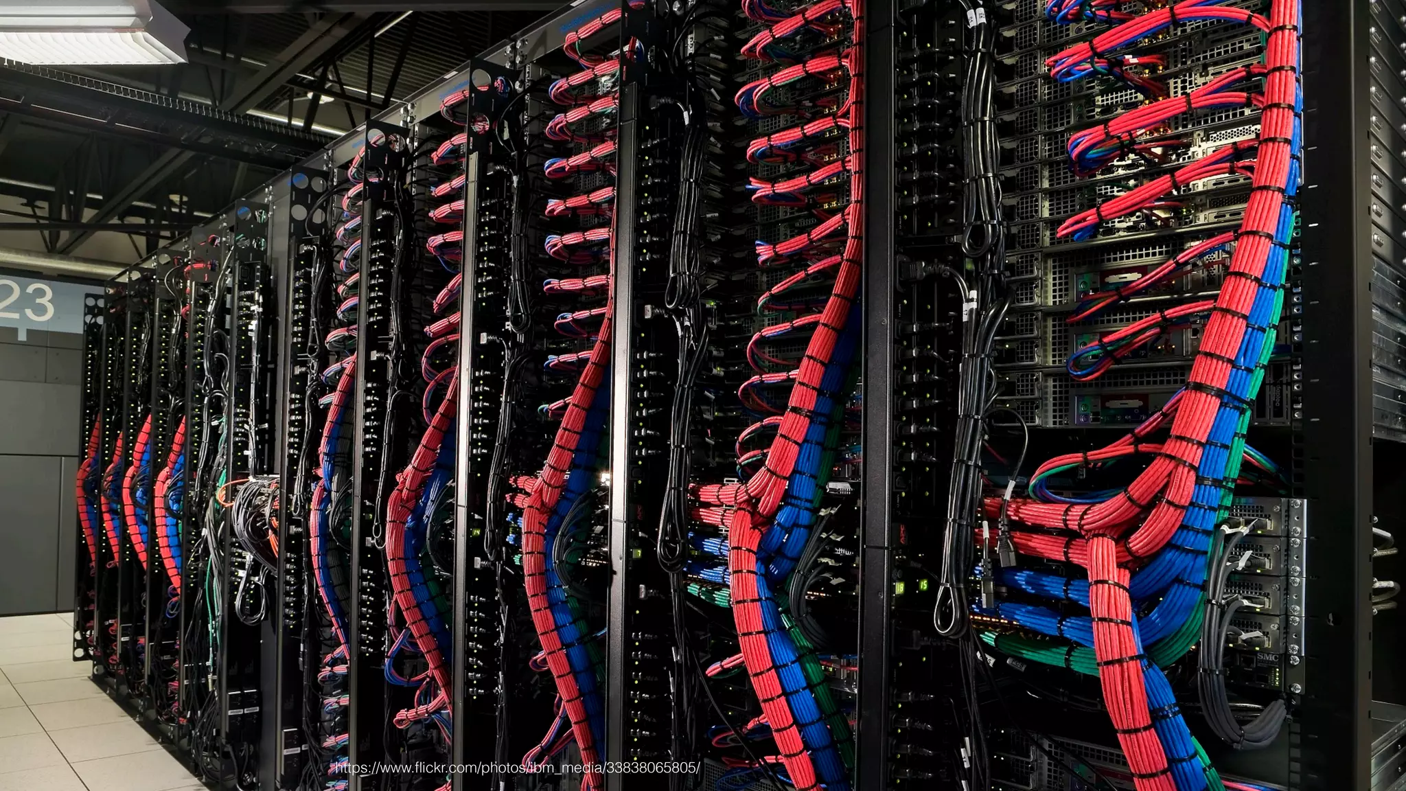 @samnewmanhttps://www.ﬂickr.com/photos/ibm_media/33838065805/
 