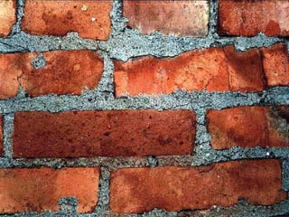 ARQUITECTURA FORENSE LA ARQUITECTURA FORENSE ES LA DISCIPLINA AUXILIAR DE LA  PROCURACION DE JUSTICIA QUE SE OCUPA DE LA VALORACIÓN Y FIJACIÓN DE INDICIOS EN LOS BIENES INMUEBLES. 