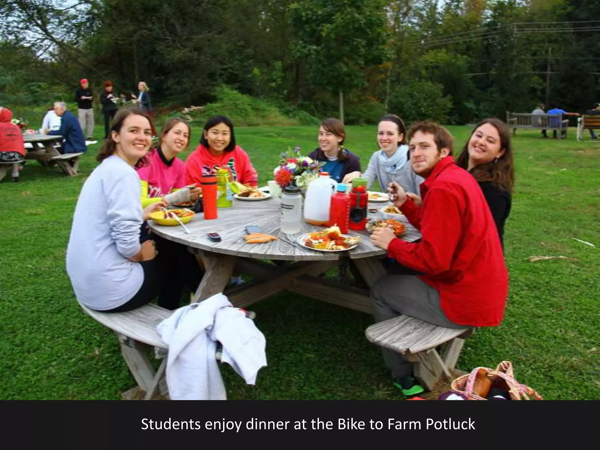 Students enjoy dinner at the Bike to Farm Potluck
 