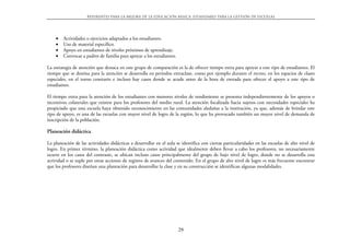 Referentes para la mejora de la educación básica. Estándares para la gestión de escuelas




    •   Actividades o ejercicios adaptados a los estudiantes.
    •   Uso de material específico.
    •   Apoyo en estudiantes de niveles próximos de aprendizaje.
    •   Convocar a padres de familia para apoyar a los estudiantes.

La estrategia de atención que destaca en este grupo de comparación es la de ofrecer tiempo extra para apoyar a este tipo de estudiantes. El
tiempo que se destina para la atención se desarrolla en periodos extraclase, como por ejemplo durante el recreo, en los espacios de clases
especiales, en el turno contrario e incluso hay casos donde se acude antes de la hora de entrada para ofrecer el apoyo a este tipo de
estudiantes.

El tiempo extra para la atención de los estudiantes con menores niveles de rendimiento se presenta independientemente de los apoyos o
incentivos colaterales que existen para los profesores del medio rural. La atención focalizada hacia sujetos con necesidades especiales ha
propiciado que esta escuela haya obtenido reconocimiento en las comunidades aledañas a la institución, ya que, además de brindar este
tipo de apoyo, es una de las escuelas con mayor nivel de logro de la región, lo que ha provocado también un mayor nivel de demanda de
inscripción de la población.

Planeación didáctica

La planeación de las actividades didácticas a desarrollar en el aula se identifica con ciertas particularidades en las escuelas de alto nivel de
logro. En primer término, la planeación didáctica como actividad que idealmente deben llevar a cabo los profesores, no necesariamente
ocurre en los casos del contraste, se ubican incluso casos principalmente del grupo de bajo nivel de logro, donde no se desarrolla esta
actividad o se suple por otras acciones de registro de avances del contenido. En el grupo de alto nivel de logro es más frecuente encontrar
que los profesores diseñan una planeación para desarrollar la clase y en su construcción se identifican algunas modalidades.




                                                                      29
 
