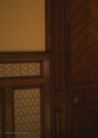 “CATHERINE” Coat with special pleats in sleeves
 