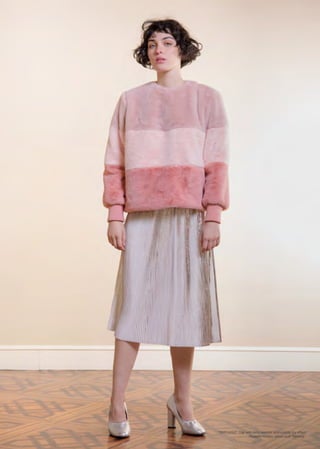 “TRIPHASIC” Top with long sleeves and cuddly toy effect
Pleated metallic effect skirt “MINNIE”
 