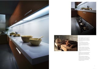 Per la composizione si è scelto un piano Quarz
     bianco, “extrawhite”, alto 6 cm. Le basi, con
     cestelli estraibili e struttura rientrante, sono
     invece caratterizzate da una fila di cestelli con
     ante in Acciaio. Un raffinato mix di materiali e
     tonalità di colore.

     For this composition, we have chosen an
     “extrawhite” Quarz work-top 6 cm thick.
     The base units, with recessed pull-out baskets,
     feature a row of baskets with steel fronts.
     A sophisticated mix of materials and colour
     shades.

     Pour cette composition a été choisi un plan
     Quarz blanc, “extrawhite”, d’une hauteur de 6
     cm. Les bas, avec paniers coulissants et caisson
     déplacé vers l’arrière, sont caractérisés par une
     rangée de paniers avec portes en Acier.
     Un mélange raffiné de matériaux et de tonalités
     de couleur.

     Kombination mit 6 cm hoher weißer Quarzplatte
     “extrawhite”. Die zurückversetzten Auszüge
     haben Stahlfronten. Das Gesamtbild besticht
     mit einem raffinierten Mix von Materialien und
     Farben.

     Para esta composición se ha elegido una
     encimera de Quarz blanco “extrawhite” de 6
     cm de altura. Las bases, con cestos extraíbles
     y estructura entrante, se caracterizan en cambio
     por una fila de cestos con frentes de Acero.
     Una refinada combinación de materiales y
     tonalidades cromáticas.




10                                                       11
 