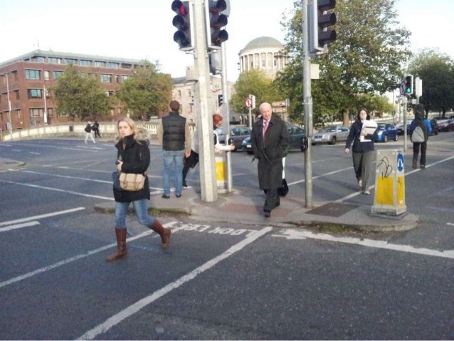 walkable street vs. unwalkable