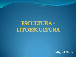 El templo nuevo tenía  su plaza cuadrangular y estaba adornada por varias cabezas  clavas en sus muros.