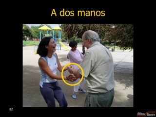 A dos manos 