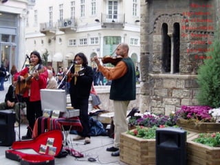 Músicos argentinos  en el barrio Monastiraki de Atenas,  sobre la peatronal Ermou 