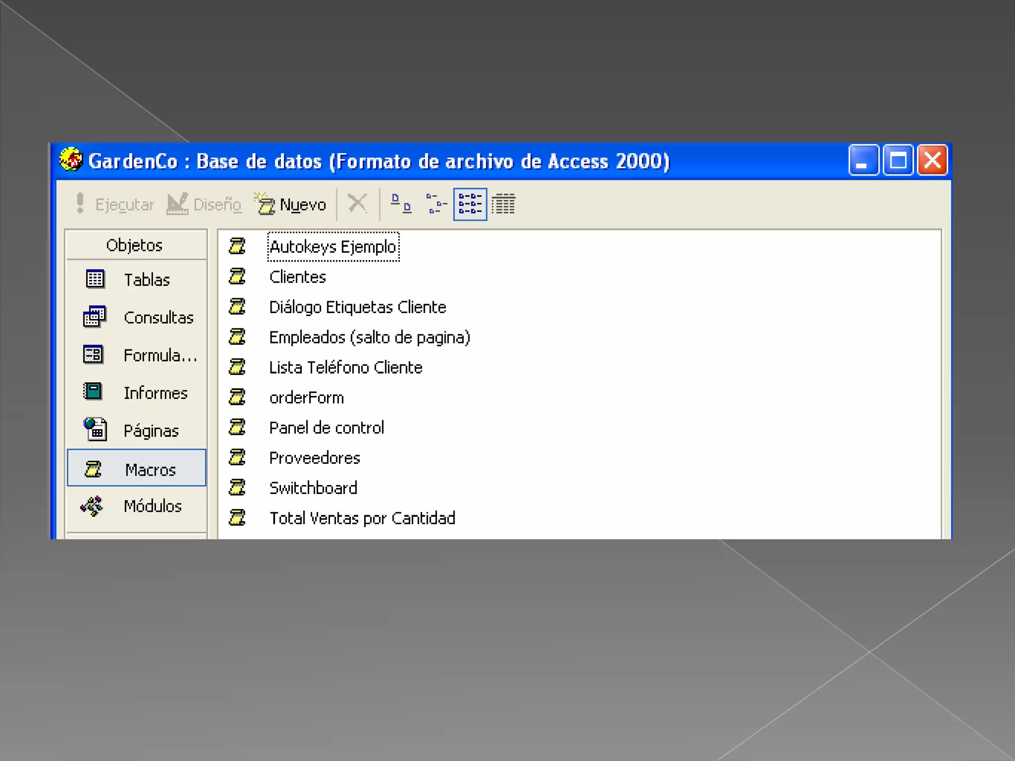 Elegimos los campos que deseamos mostrar.