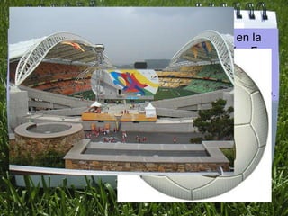 El Mundial de 2002 se jugó por primera vez en la  historia en dos países: Corea del Sur y Japón. Fue  un Mundial de sorpresas, ya que  muy pocas  selecciones de las consideradas favoritas  llegaron a alcanzar las semifinales del campeonato. 