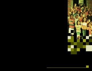 49
para formar parte de la solución – personas incluyendo a los
NNAJ’s que, confían, pueden y deben involucrarse en soluciones.
			iii. NPP: Lograr un nivel básico de compromiso público financiado
parcialmente con fondos locales por medio de: coaliciones/
participación de lobby, movilización pública (alta: iglesia),
voluntariado, penetración de medios nuevos y tradicionales.
Marco de impacto nacional: Mayor concientización de lo que
se necesita para mejorar el bienestar de la niñez – personas
incluyendo NNAJ’s que entienden los retos y oportunidades.
4.	 SOSTENER EL IMPACTO:
	 a. Meta: Aumentar recursos, diversificar fuentes de recursos (enfocado en
fortalecer el acceso a recursos locales); aumentar la base de apoyadores
/socios, expandir la corriente de financiamiento por causa y por medio
de: Refuerzo de marca, plataformas de participación, asociaciones público-
privadas y cooperación.
	 b. Resultados:
			 i. 	EEC: Sistemas adaptados a patrocinio local; empresas y personas
financian el mercadeo relacionado con la causa; alianzas público-
privadas desarrolladas, posicionamiento de marca, desarrollo de
capacidades de alianzas a favor de NNAJ’s.
			 ii.	PEC: Cooperación internacional, empresas y personas que
financian el mercadeo relacionado con la causa. Posicionamiento
de marca como el principal proveedor de soluciones y eficiente
implementador de proyecto.
			 iii.	NPP: Cooperación internacional para financiar el mercadeo
relacionado con la causa; alianzas público-privadas desarrolladas,
posicionamiento de marca como la principal agencia de
cooperación enfocada en la niñez.
5. RESULTADOS A NIVEL DE OFICINA NACIONAL:
	 a. Serán determinados por cada área y validados en la estrategia de Oficina
Nacional (AF2017-2021).
 