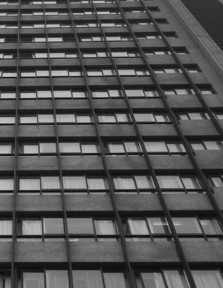 (dis)Location | URBAN | 5
 