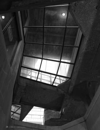 28 | URBAN | (dis)Location
 