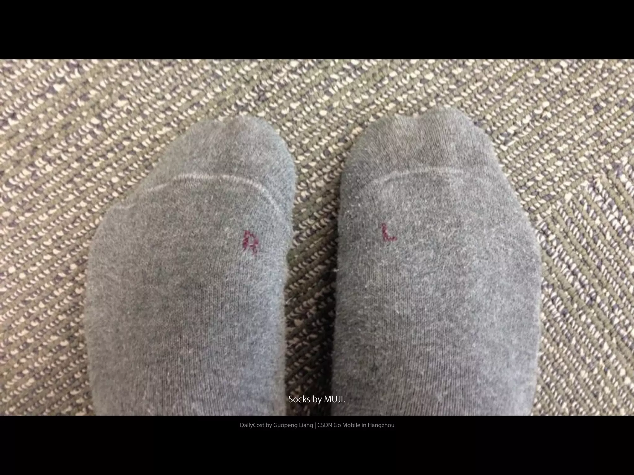 DailyCost by Guopeng Liang | CSDN Go Mobile in Hangzhou
Socks by MUJI.
 