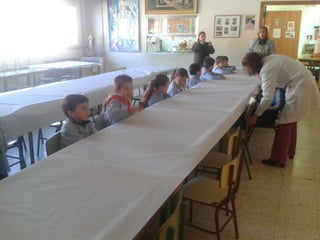 Fiesta del maestro

           Los maestros
           también disfrutan de
           su fiesta
 