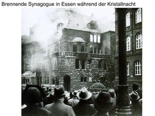 Brennende Synagogue in Essen während der Kristallnacht
 