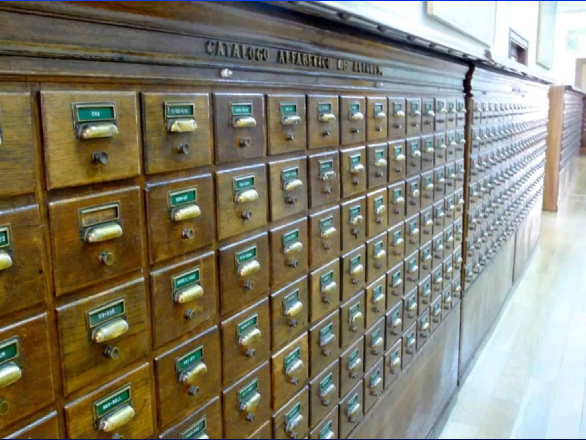 Víctor Castelo Gutiérrez e-Infraestructuras y datos Workshop ASPERA
 