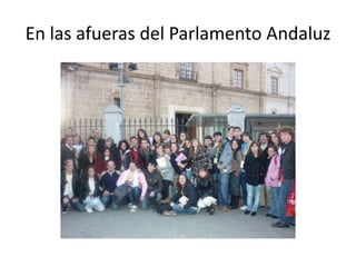 En las afueras del Parlamento Andaluz