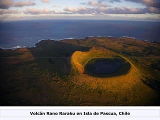 Volcán Rano Raraku en Isla de Pascua, Chile 