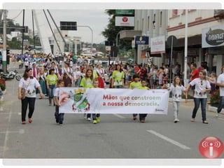 Desfile de aniversário de brusque